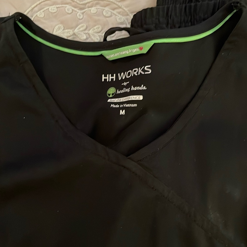 Size medium top and bottom Healing Hands works scrub set